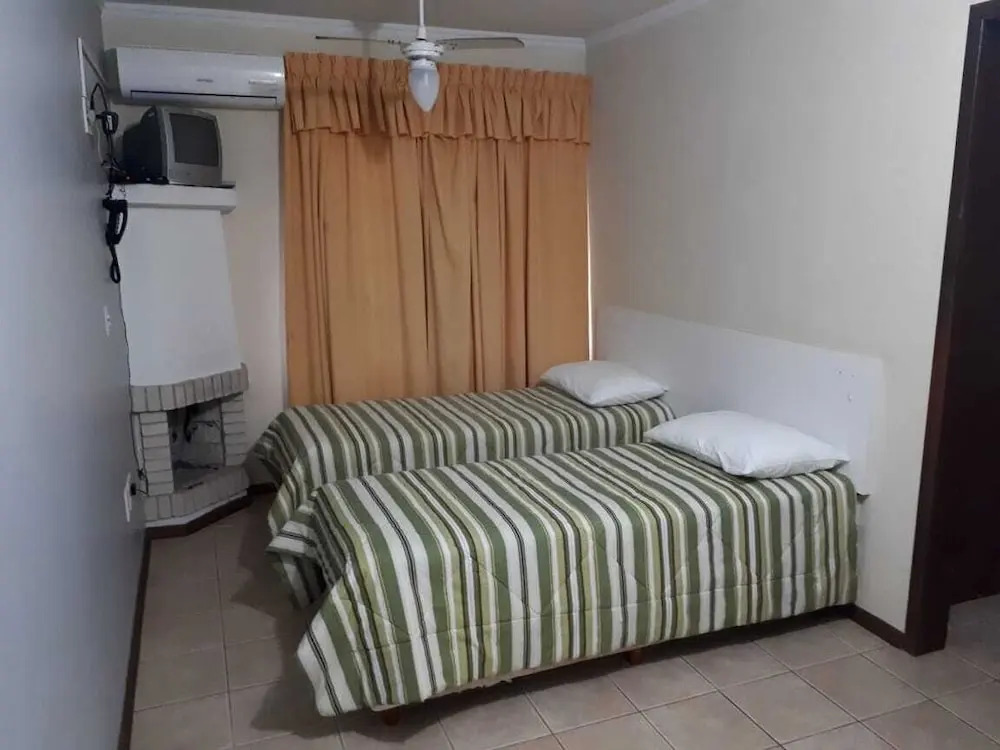 Hotel Serramar