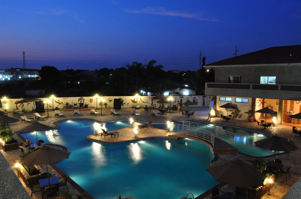 Mensvic Grand Hotel