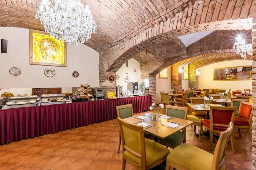 Hotel Caruso Old Town