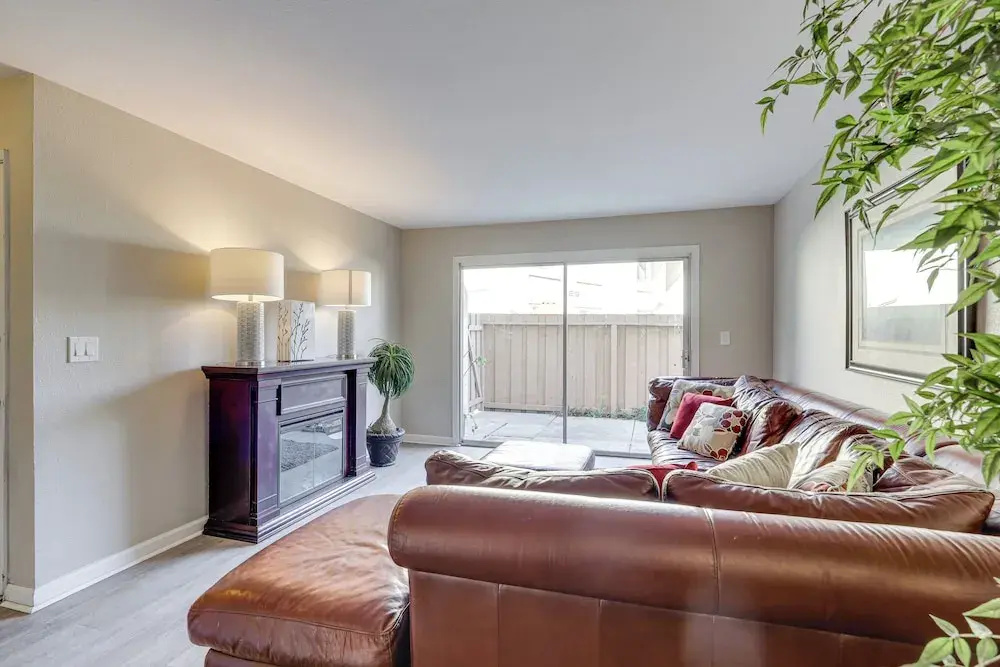 2 Mi to Beaches: Condo w/ Patio in Port Hueneme!