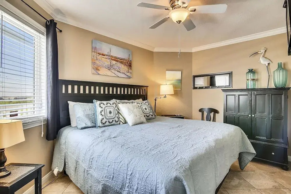 Seascape 1318 - 1 Br Condo