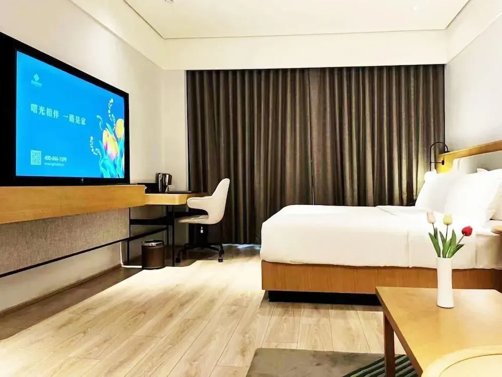 Sunstone Plaza Hotel