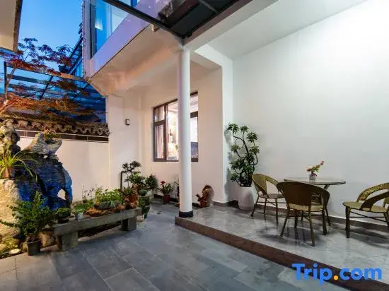 Xidi Hidden Village Guesthouse