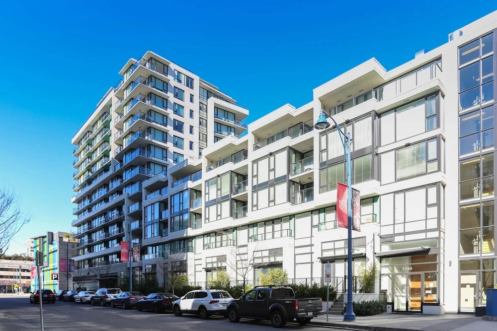 DT Richmond condo by Elevate Rooms