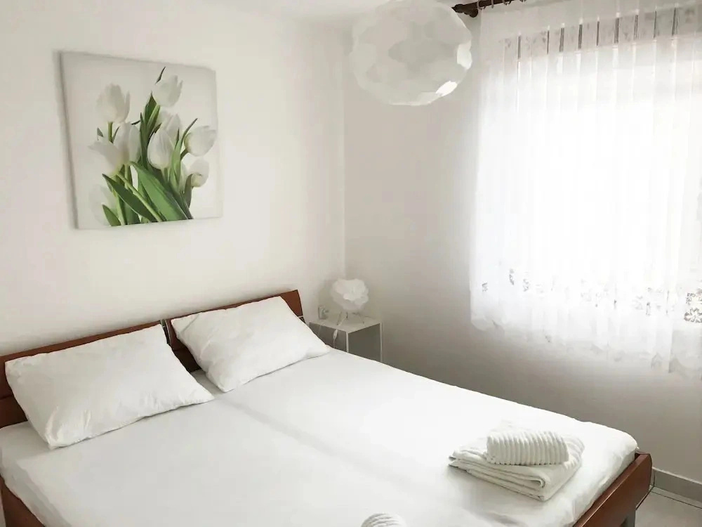 Spacious Holiday Home in Dalmatia With Beach Nearby