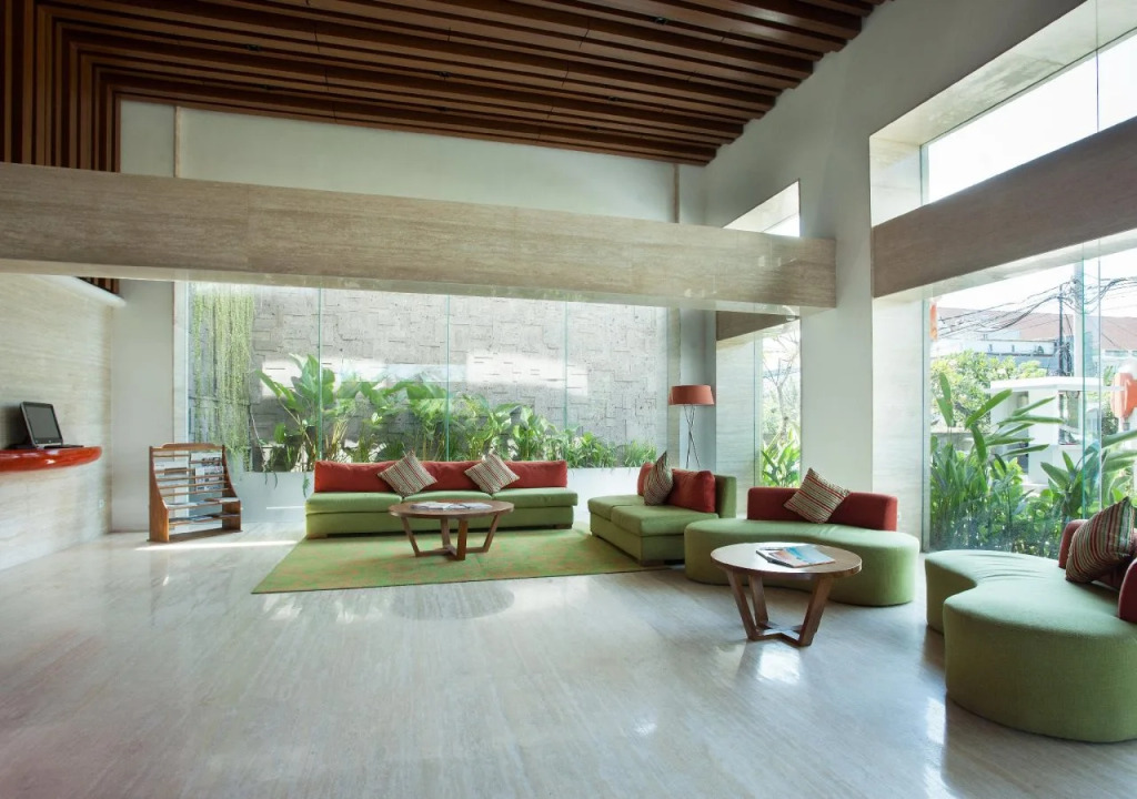 Kuta Galleria Hotel