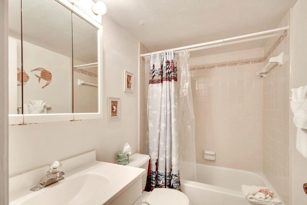Sunset Chateau 312 Just remodeled, Perfect Sunset Beach location