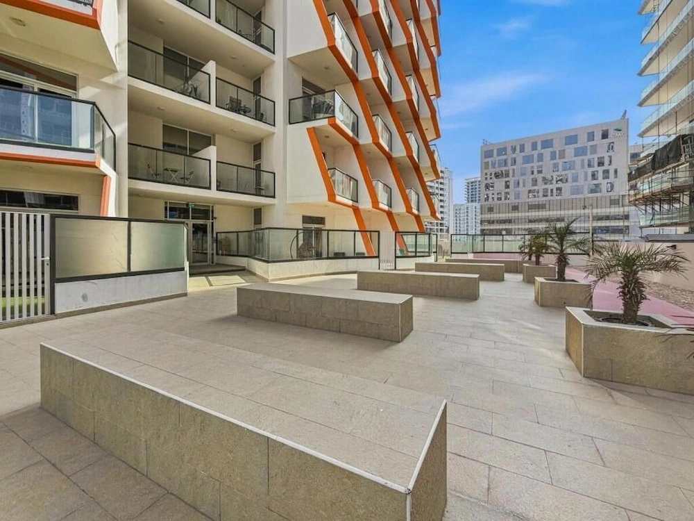 Bloomfields Striking in 1BR Binghatti Ga