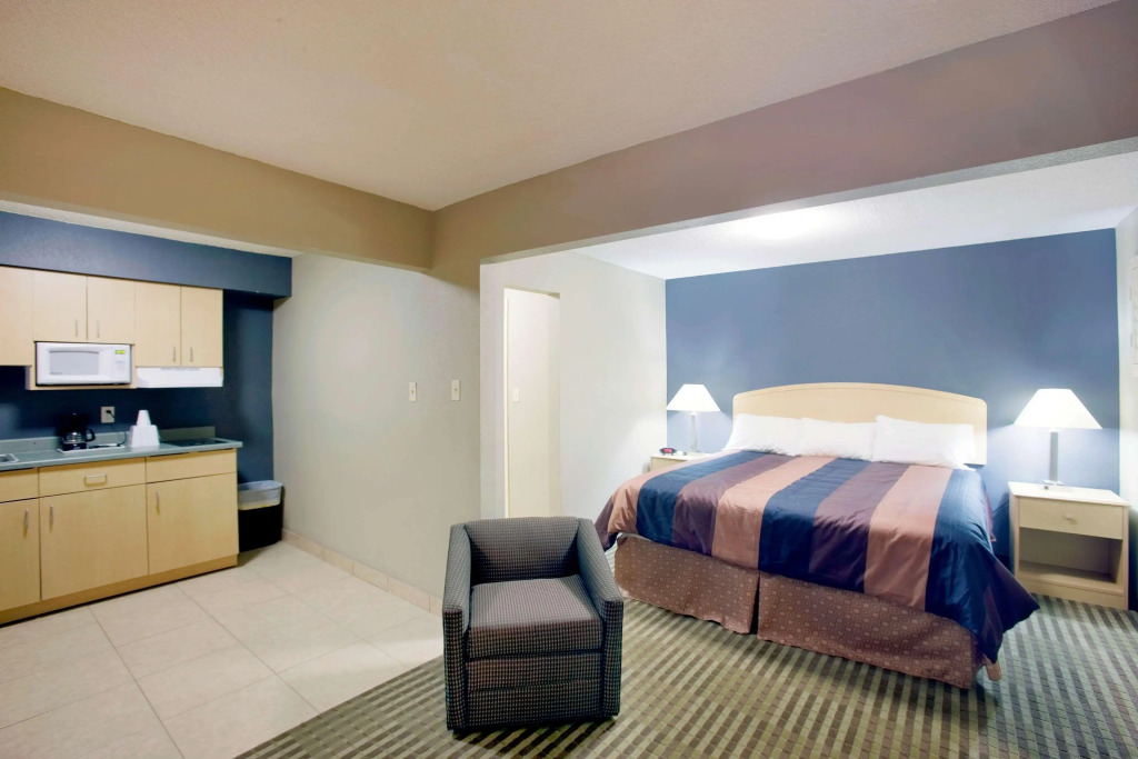 Americas Best Value Inn Midland