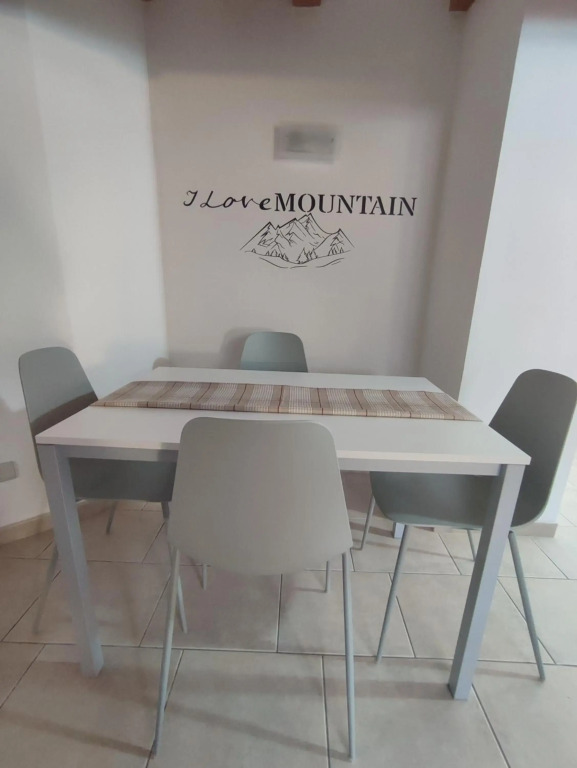 Moderno appartamento con giardino
