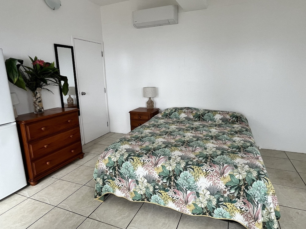 Toreaiva 91 Beachfront Studios