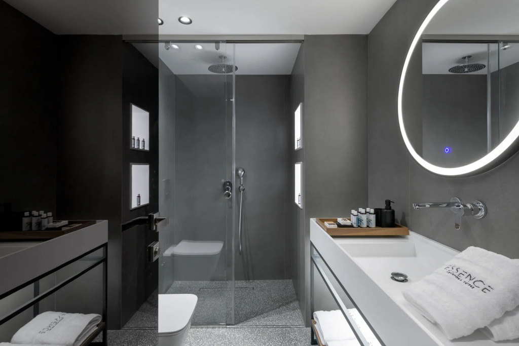 Essence Suites