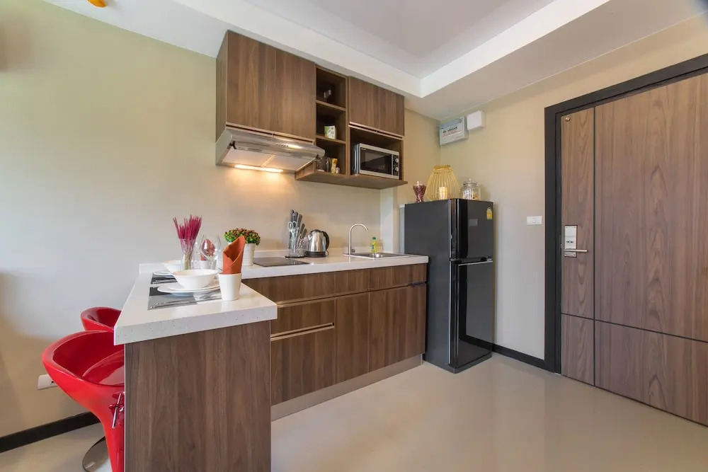 Naiharn Sea Condominium S402