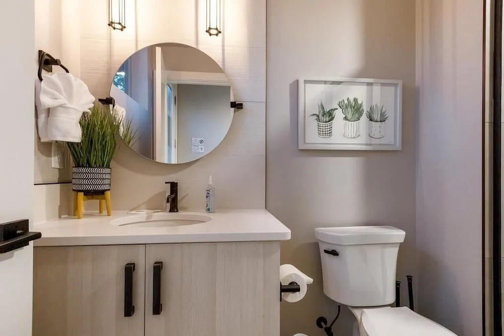 Urban Townhome near Old Town, Breweries, & River!