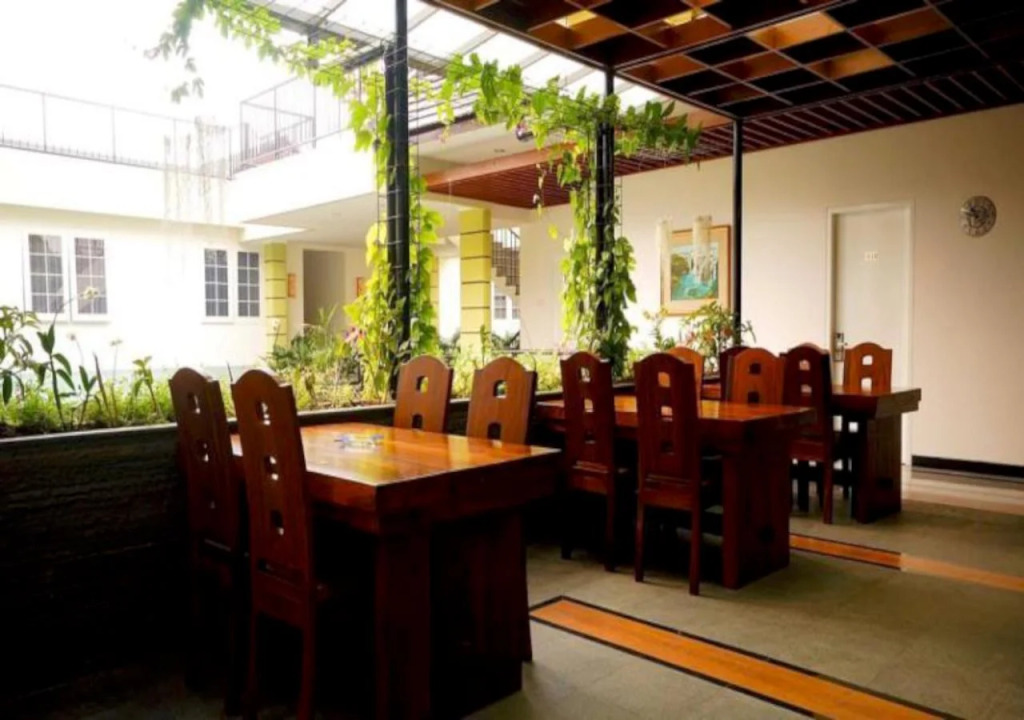 Rehat at Ottenville Boutique Hotel