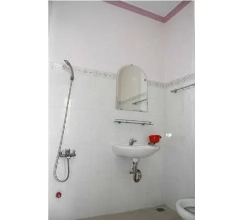 Cam Tu Cau Hotel