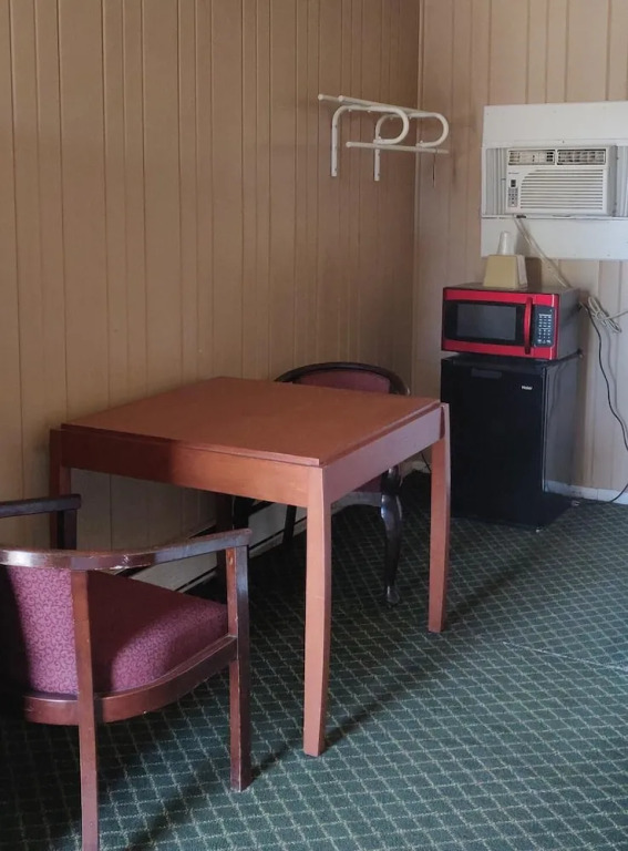 Hollywood Motel