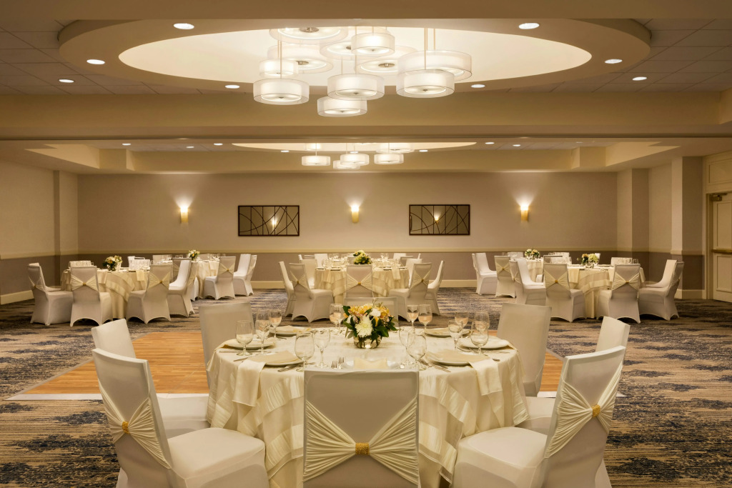 Embassy Suites by Hilton Boston Waltham