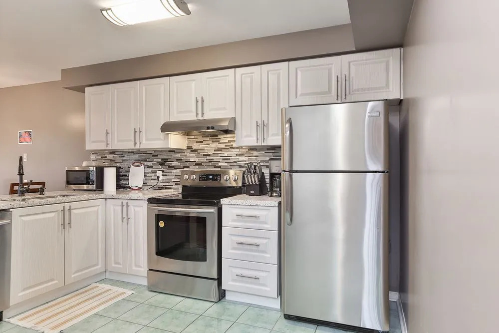 QuickStay - House by The Lake (3Bdrm Near Go Station)
