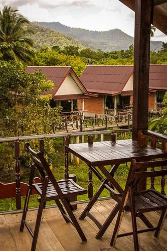 Smiley Bungalow
