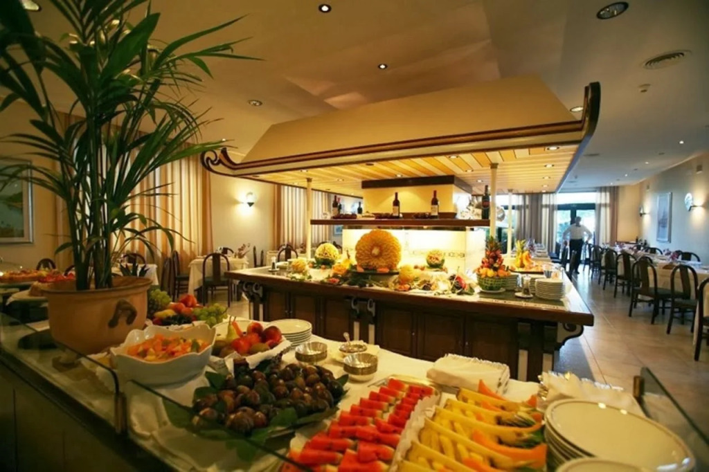 Hotel Excelsior