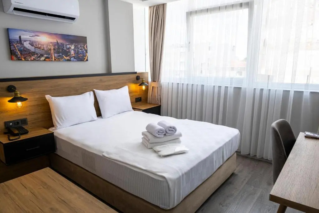 Comfort Center Suit Hotel