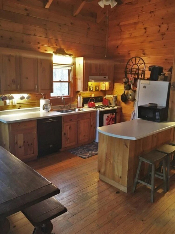 The River House - Carolina Properties