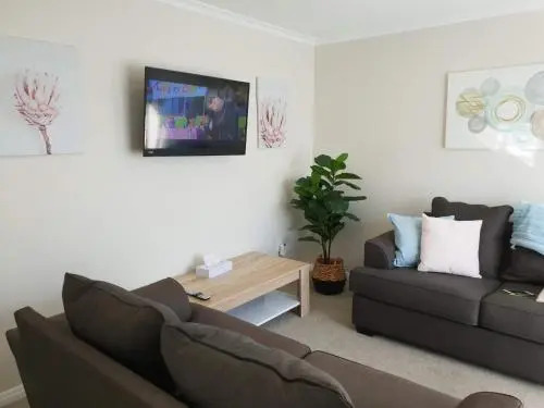 Rose Apartments Unit 1 Central Rotorua-Accommodation&Spa