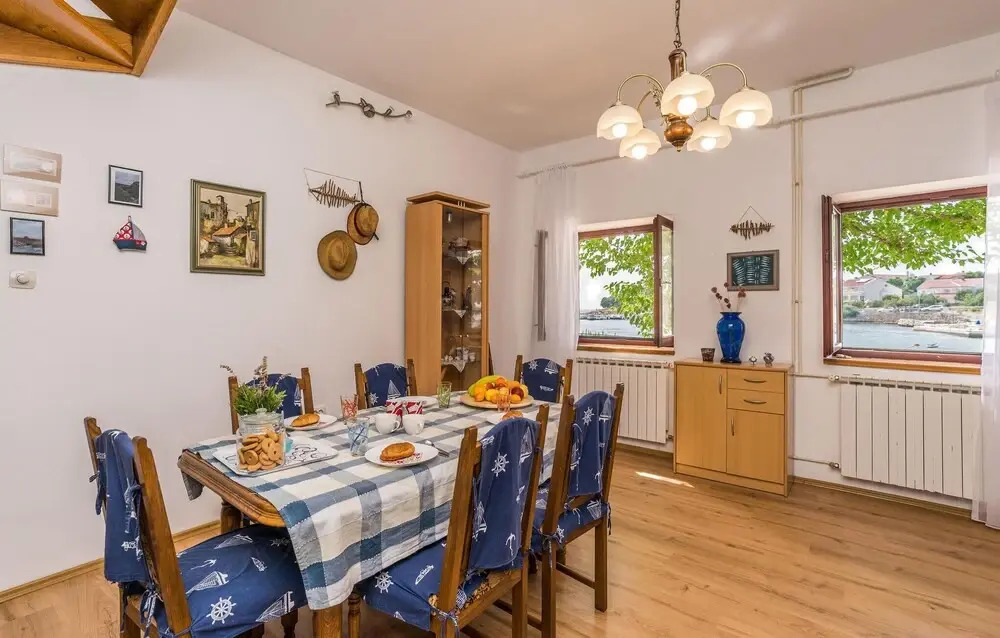 Amazing Home in Lun With Wifi and 3 Bedrooms