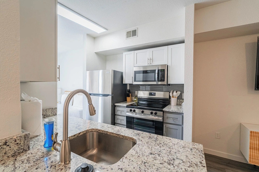 The Access Upscale Stay with Pool-Gym-EV