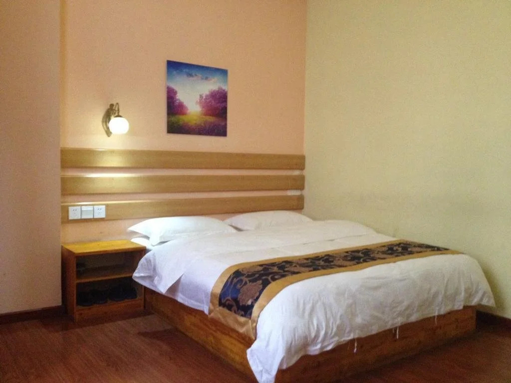Leshan Emerald Guest House
