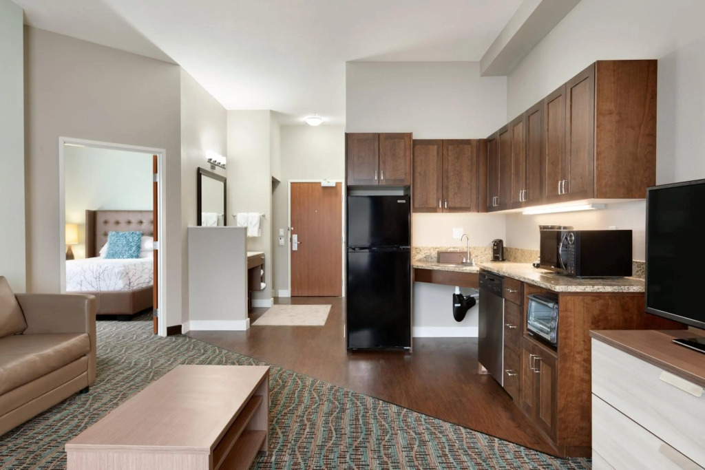 Best Western PLUS Peppertree Inn at Omak