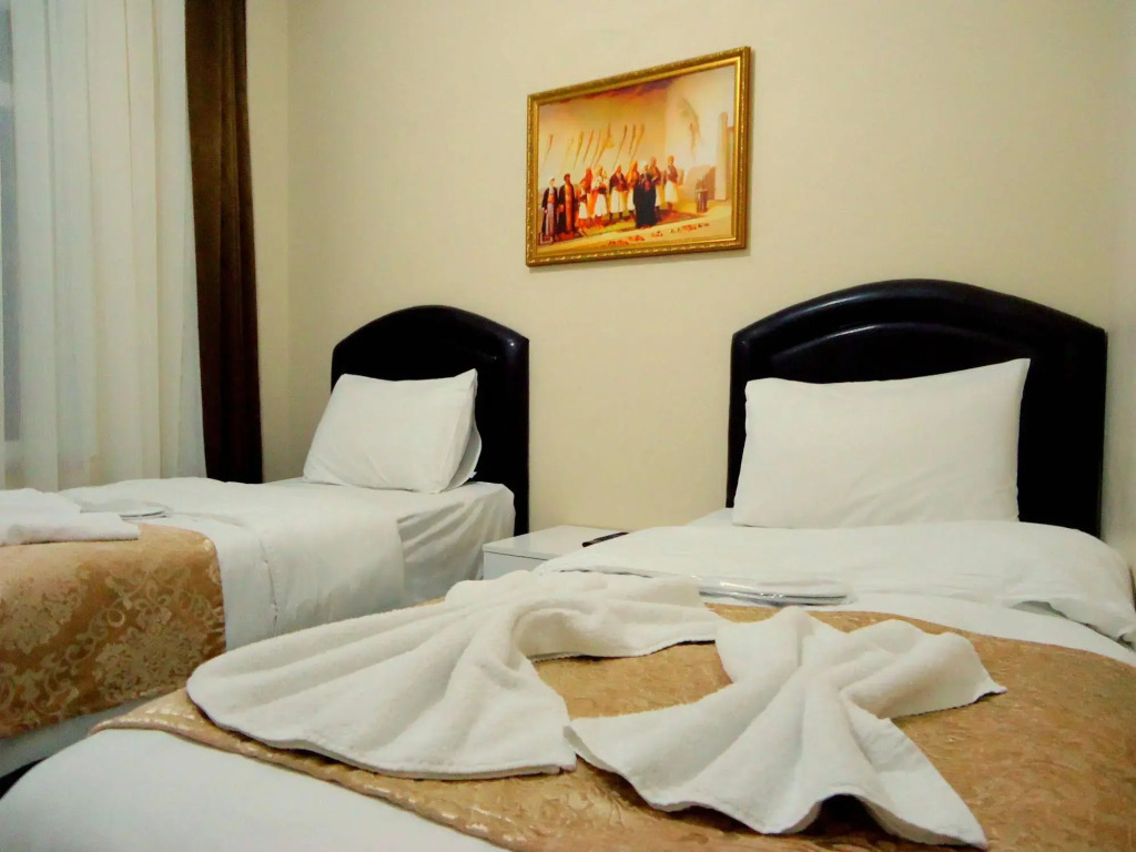 Tolga Hotel