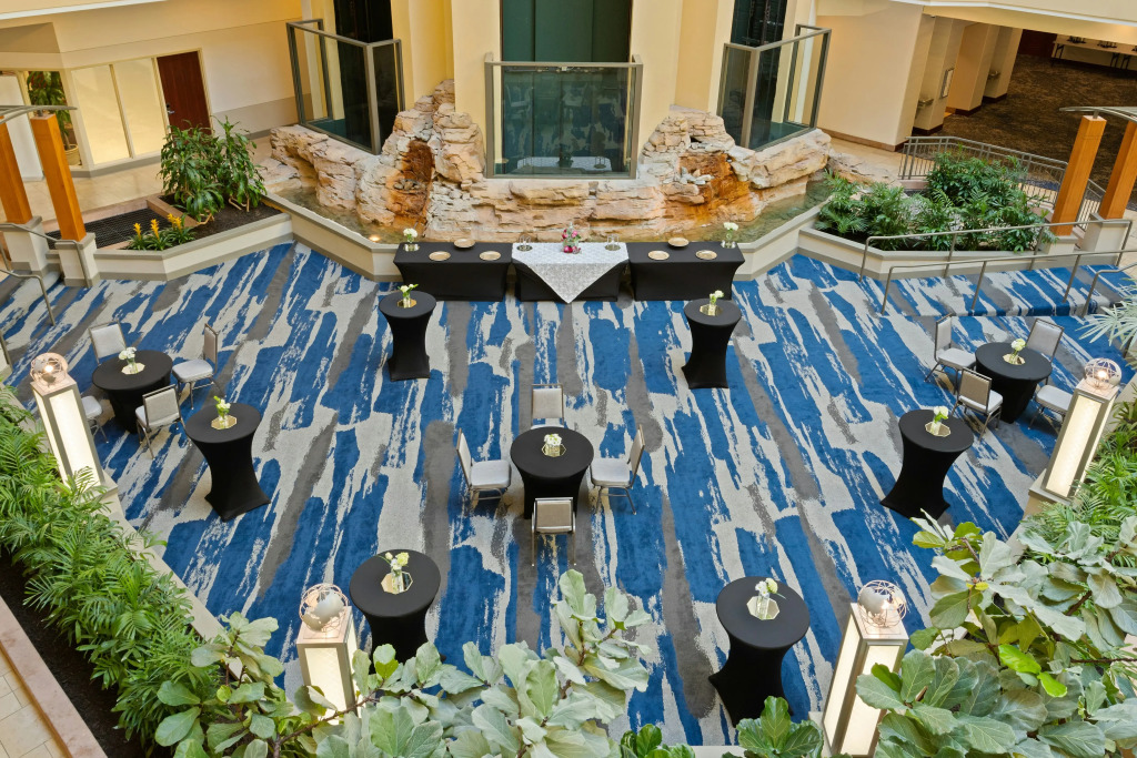 Embassy Suites by Hilton Tampa USF Near Busch Gardens