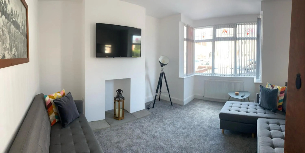 Bessie House Free Parking City of Doncaster Racecourse Wild Life Park airport keepmoat A1&M18