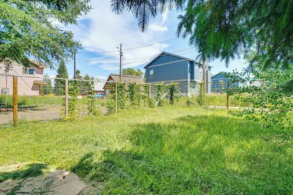 Charming Donnelly Home - 1 Mi to Lake Cascade!