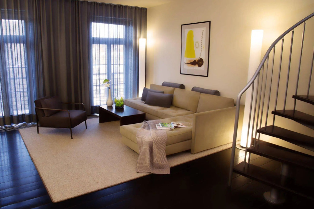 Отель Bergs Suites