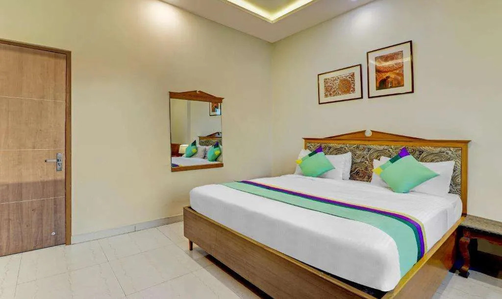 Treebo C1 Taj Nirvana