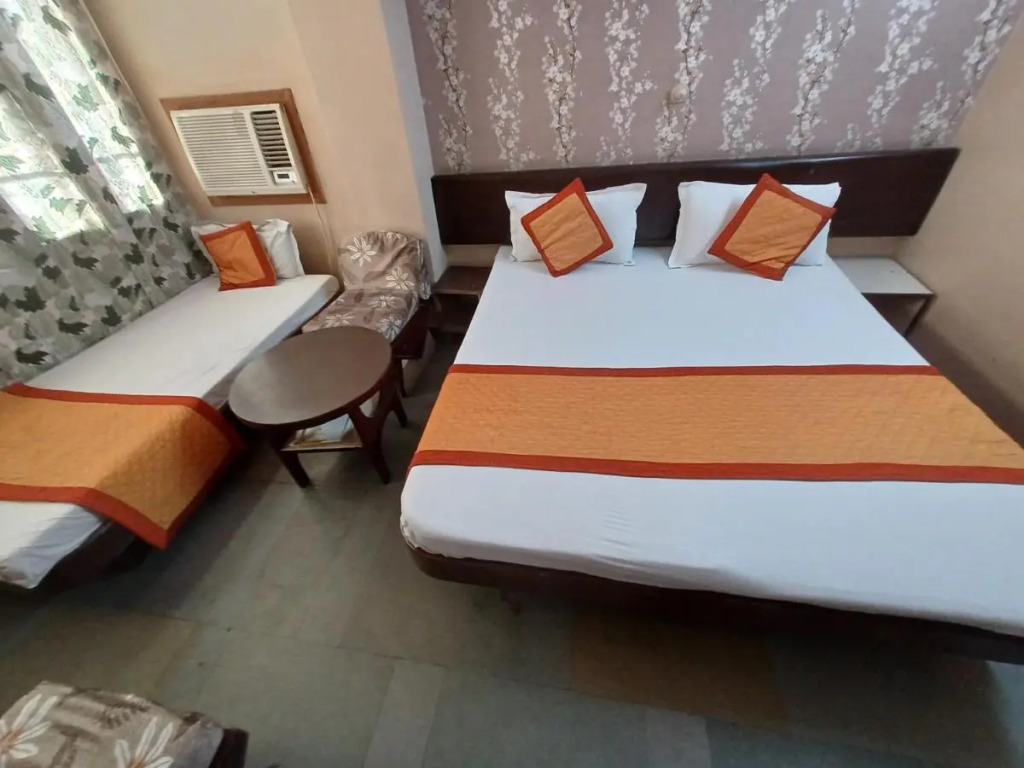Kailash Hotel