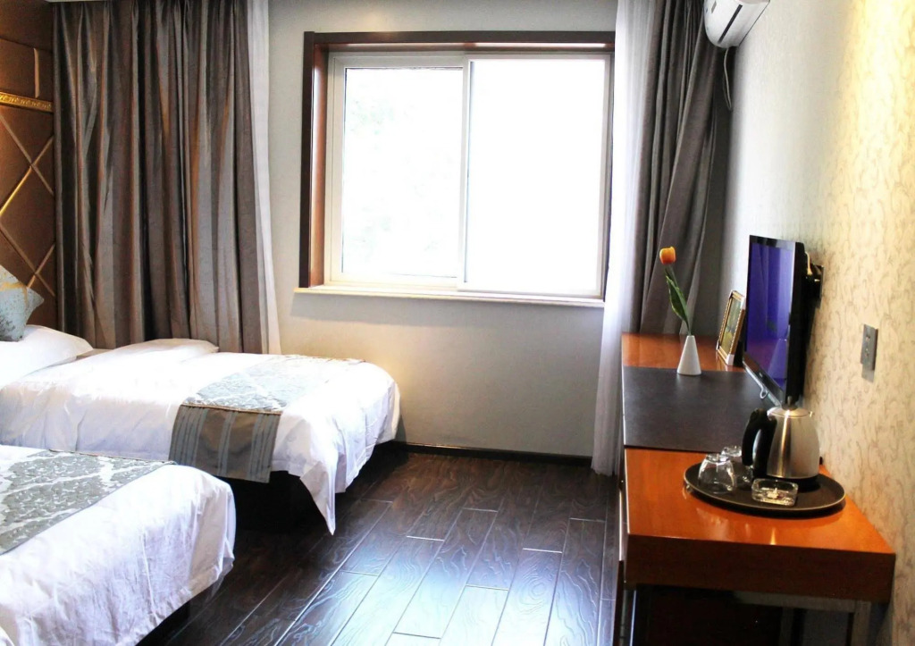 Leimei Hotel