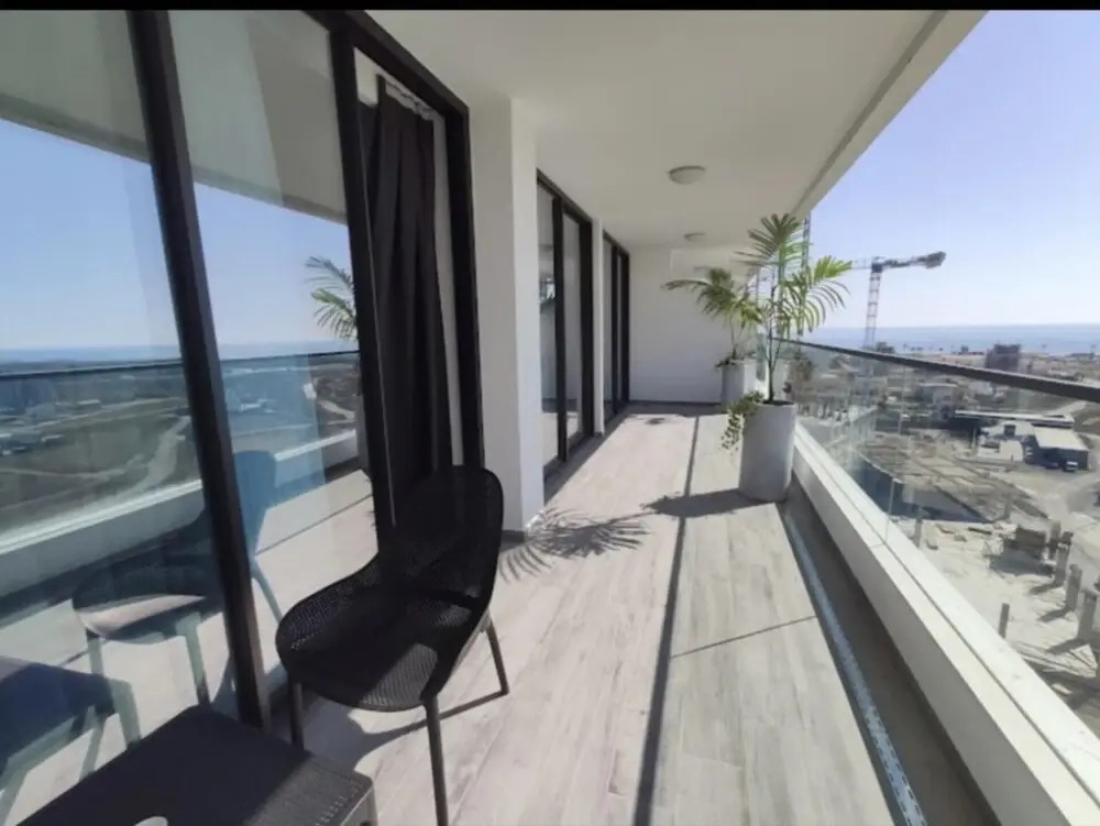 23 Grand Sapphire 2 Bedrooms 2 Shower, Pool, Beach