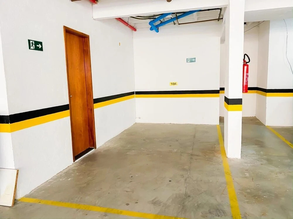 Vista da Cidade Com Varandão Enorme 104