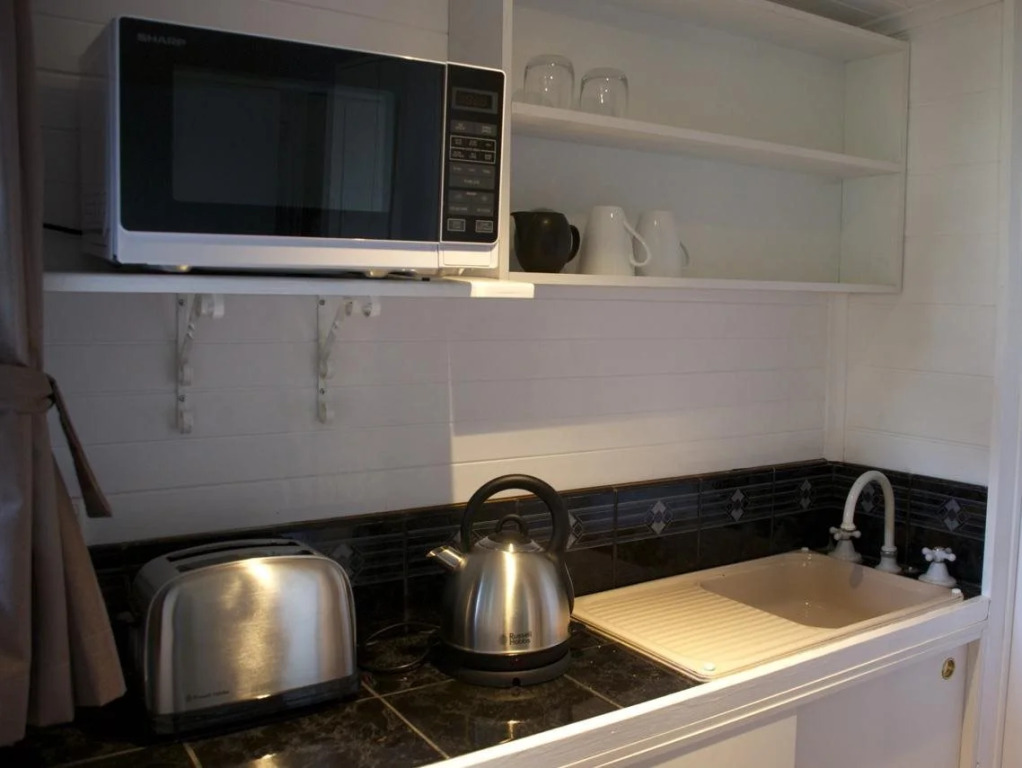 Devon Guest House