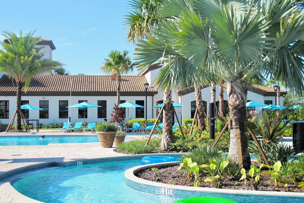 6BR Windsor Resort Home 15min Disney