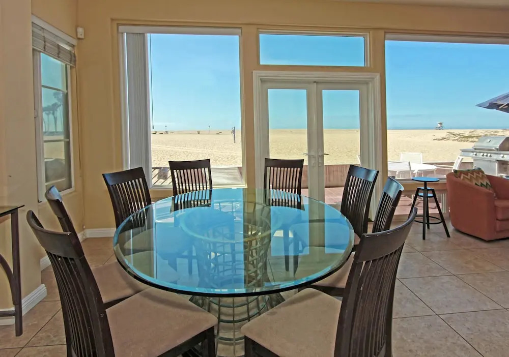 E Ocean Front A (68131) - 2 Br townhouse by RedAwning