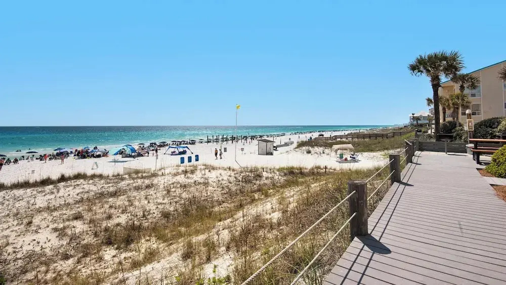 Crystal Sands 112b: Beachfront Condo With Front-row Gulf Views