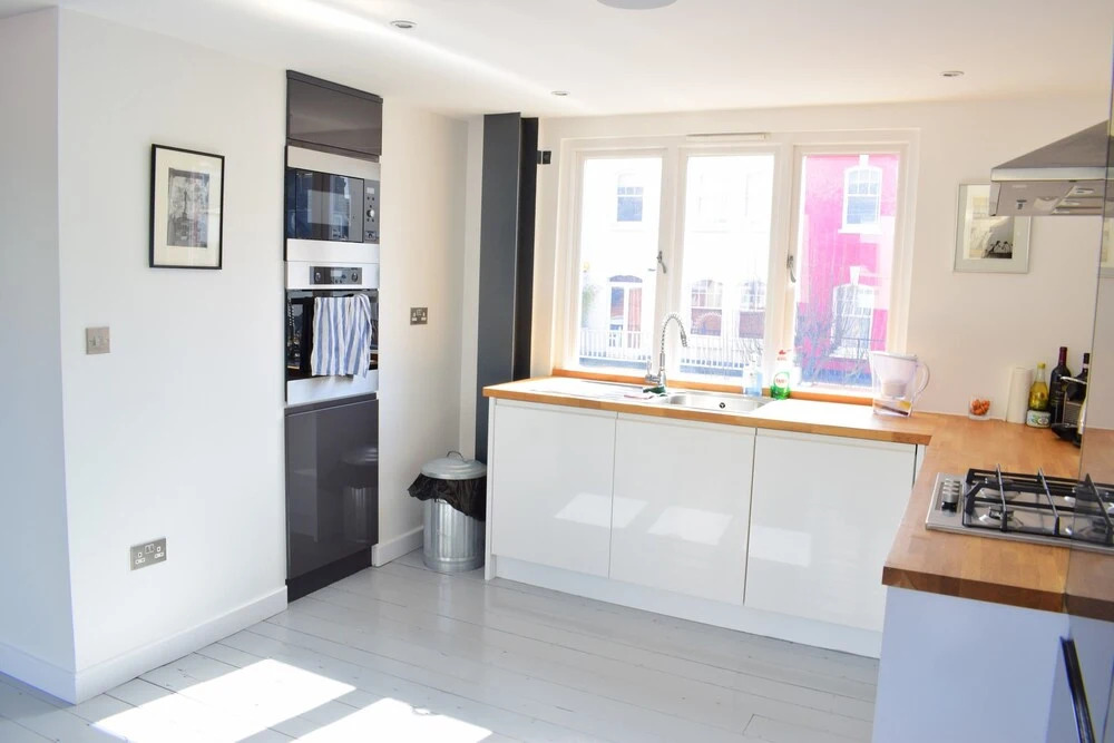 2 Bedroom Loft Flat in Hammersmith