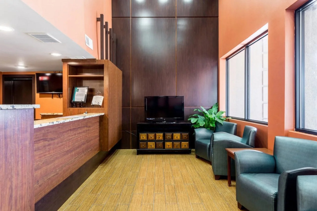 Comfort Inn & Suites Nashville Downtown - Stadium