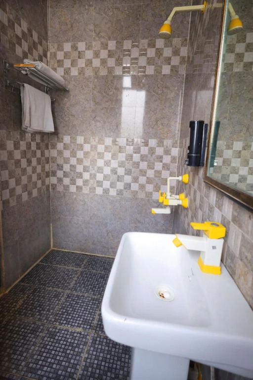 Hotel Admire Stay