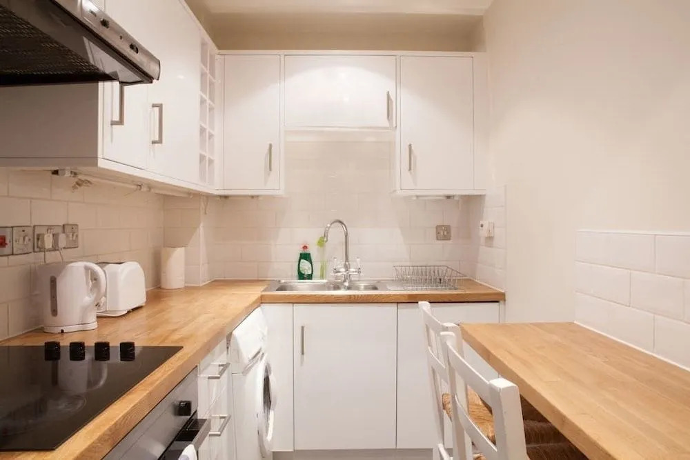 Apartment Next to Victoria Station